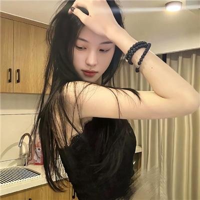 无法触碰的她